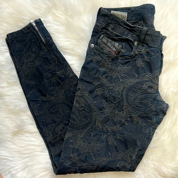 Diesel Denim - Gently Used Diesel Jeans - Grupee Sz 25 L 32 Women’s